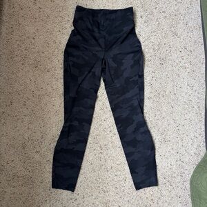 NWOT Lululemon Base Pace 6 Running Tight 25”